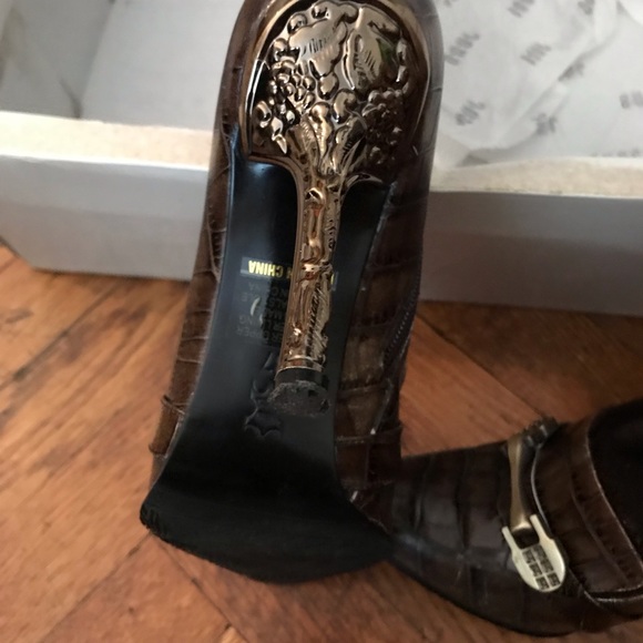 Juno brand knee high boots -help with HURRICANE MELISSA - Picture 4 of 7